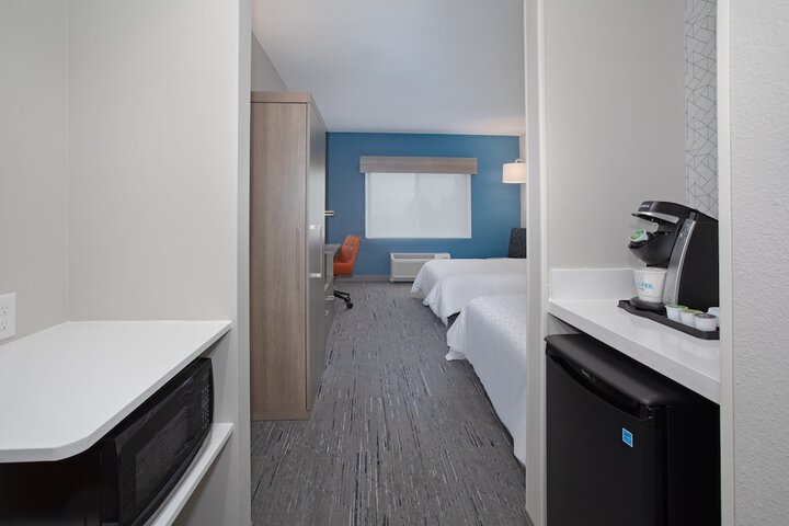 Room 14 of 51