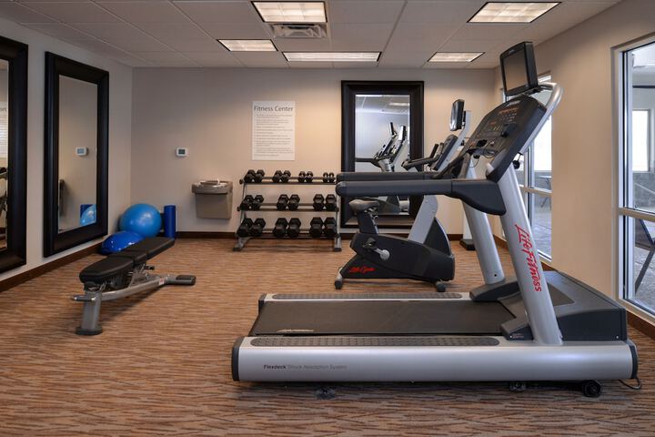 Holiday Inn Express & Suites Williams by IHG