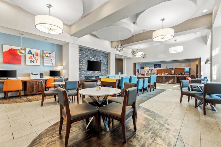 Holiday Inn Express Hotel & Suites Albany by IHG