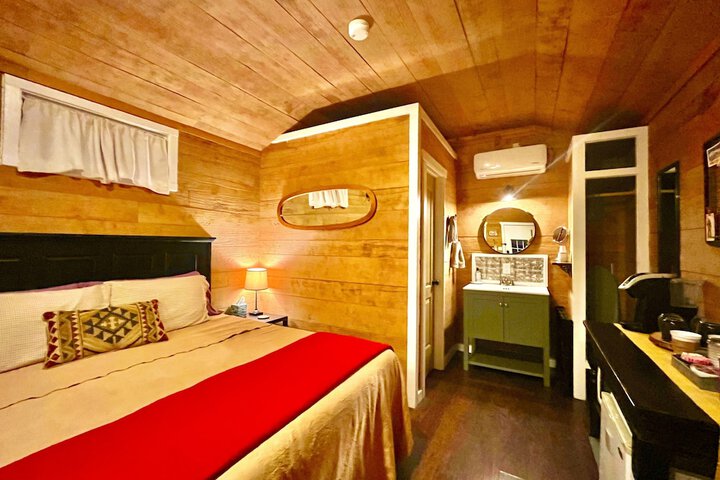 Room 193 of 292