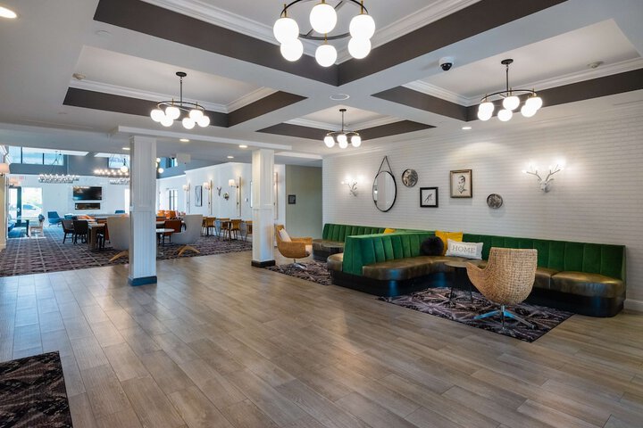 Hotel Interior 10 of 76
