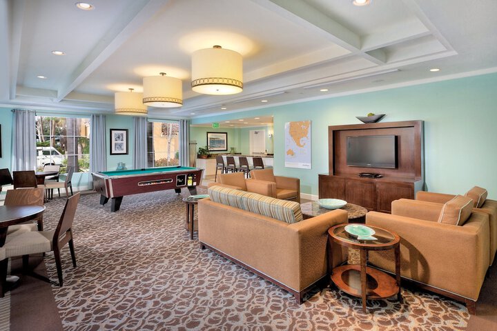 Room 21 of 34