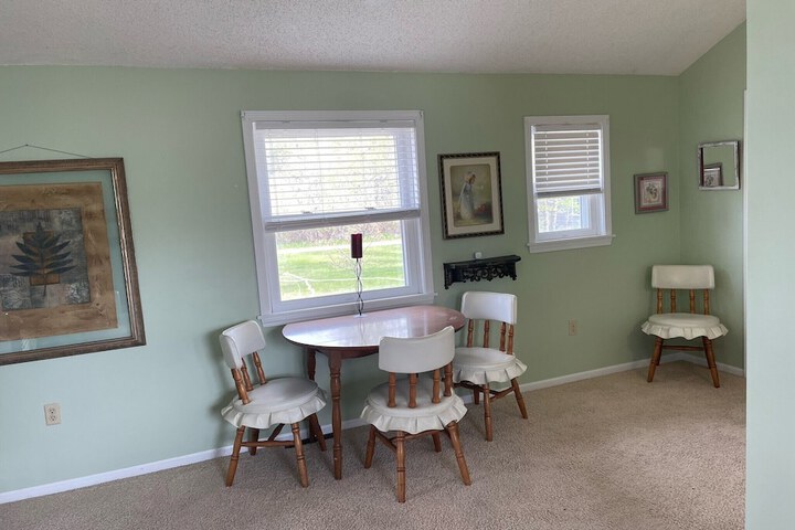 Room 38 of 49