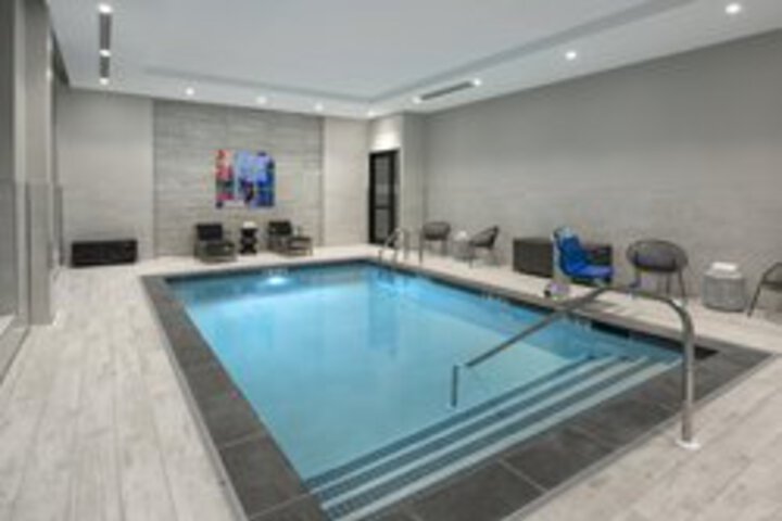 Pool 20 of 180