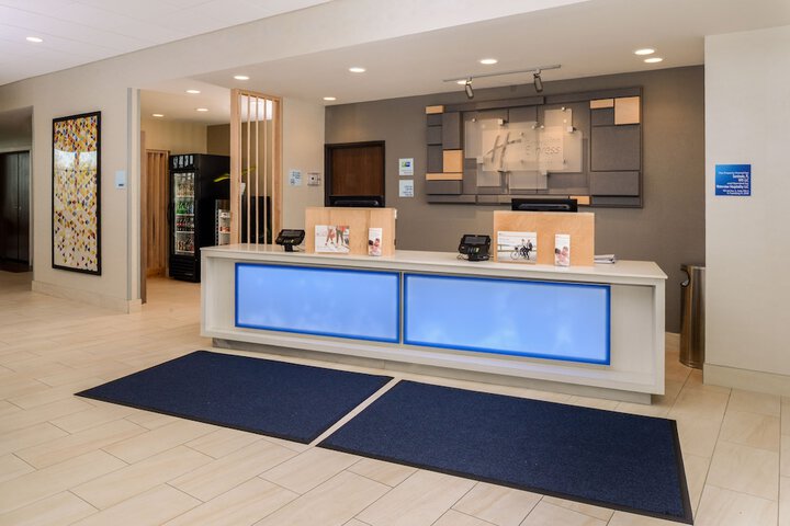 Hotel 4 of 87