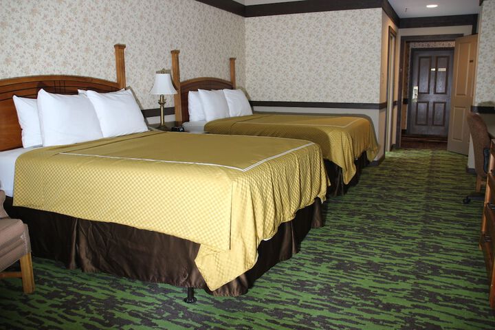 Room 27 of 43