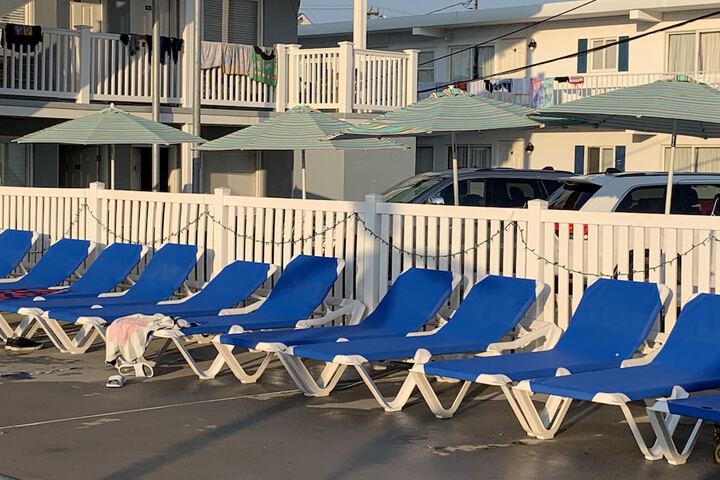 Sundeck 69 of 70