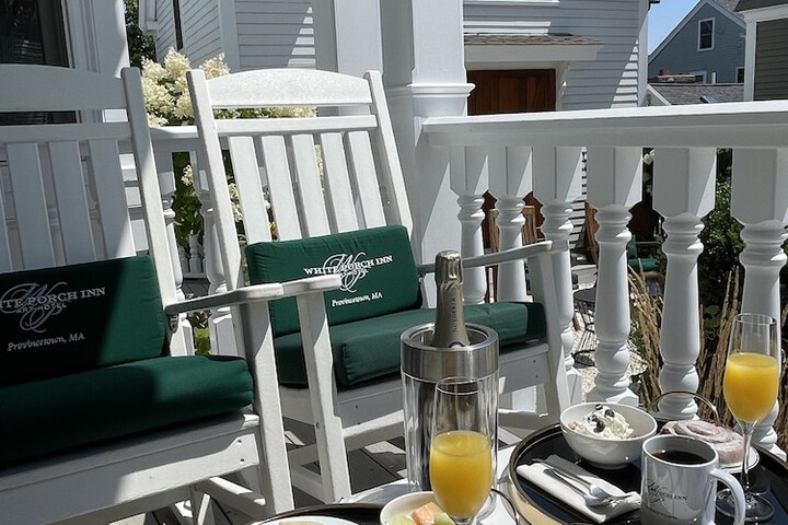 Breakfast/Coffee Service 99 of 126