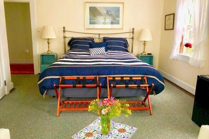 Room 44 of 60