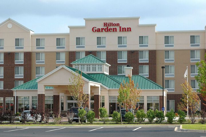 Hilton Garden Inn Naperville / Warrenville