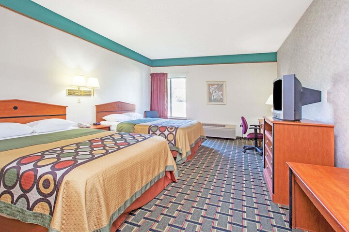 Room 5 of 14