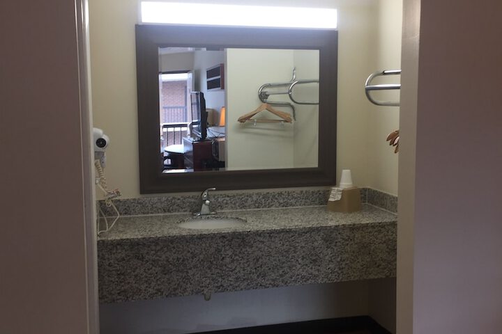Room 20 of 34