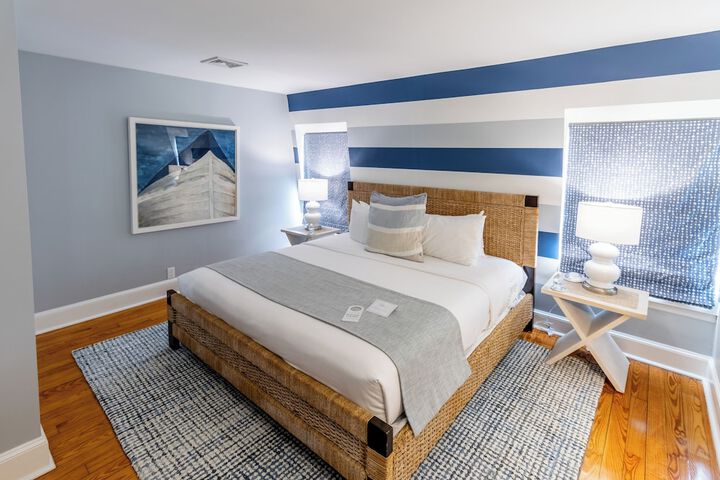 Room 34 of 70