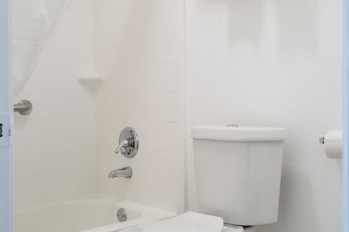 Room 4 of 29