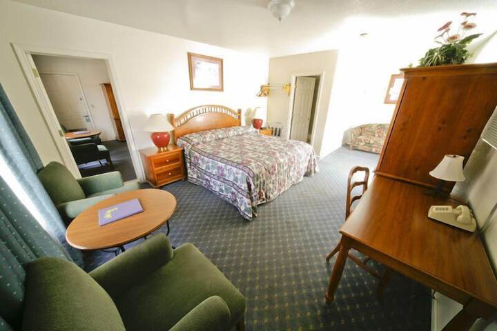Room 42 of 48