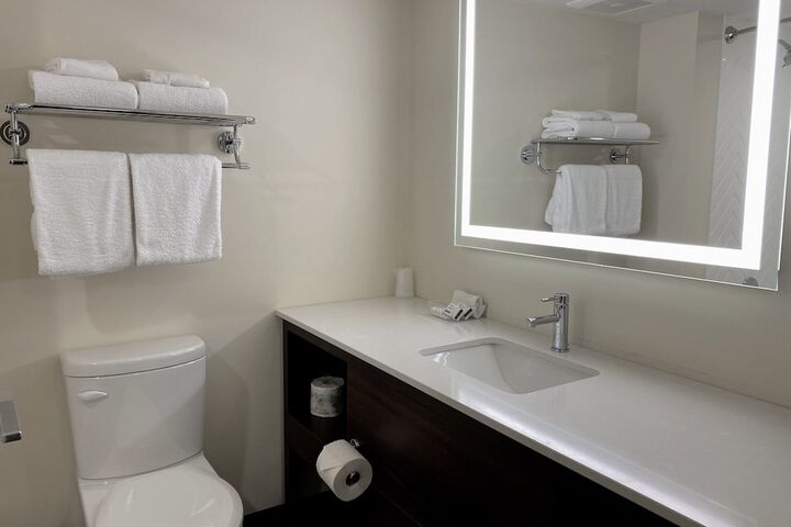 Room 27 of 58