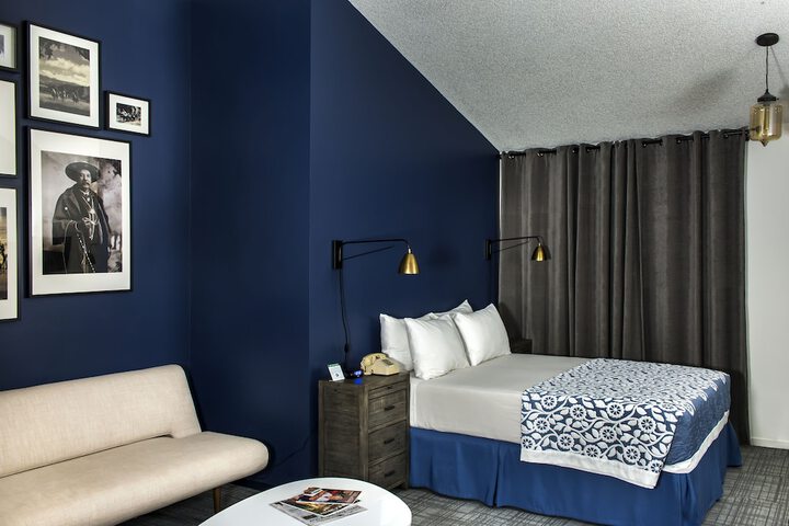 Room 14 of 92