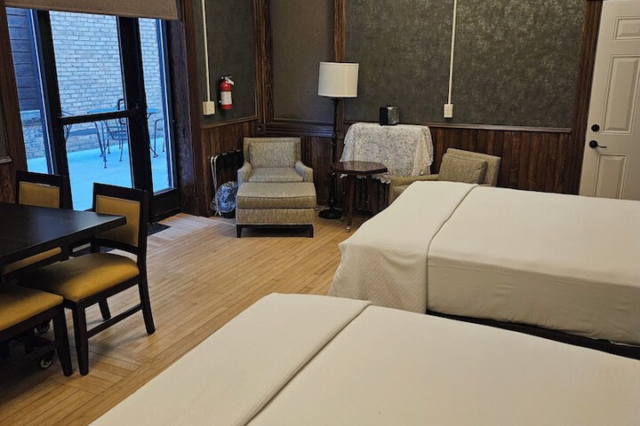 Albany Merchants Hotel