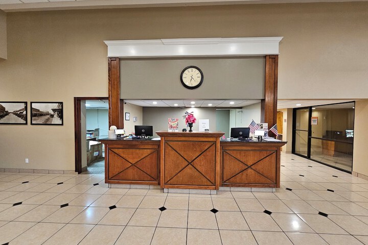 Clarion Inn & Suites Roswell