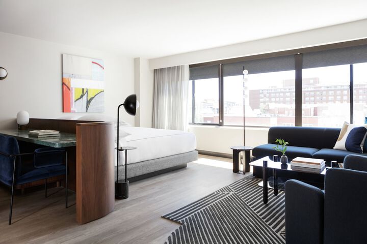 Room 47 of 95