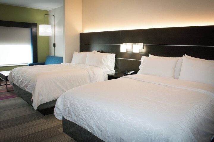 Room 14 of 38
