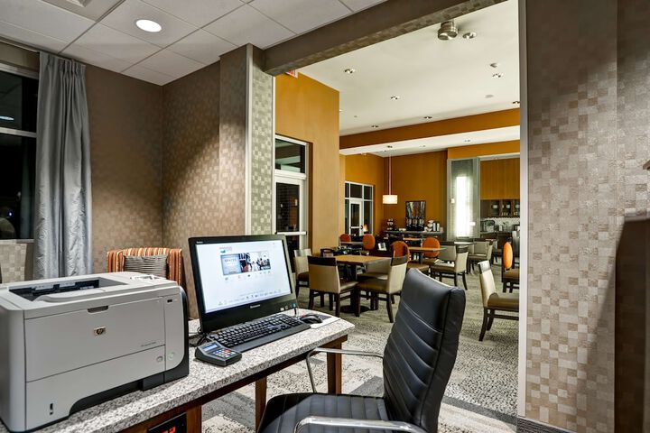 Business Center 51 of 54