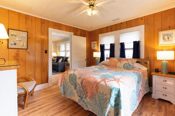 Ocracoke Harbor Inn