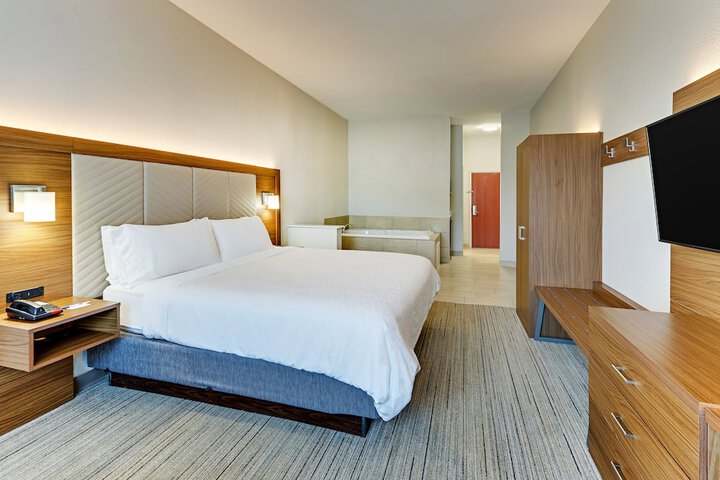 Holiday Inn Express Hotel & Suites Weatherford by IHG