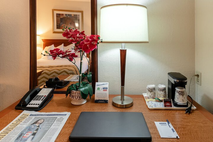 Room 16 of 44
