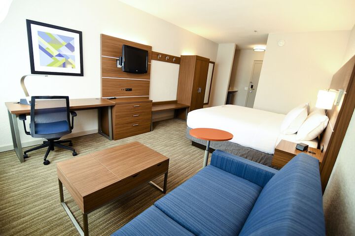 Room 72 of 126