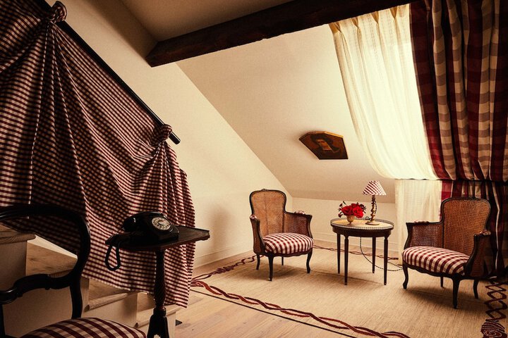 Room 63 of 151