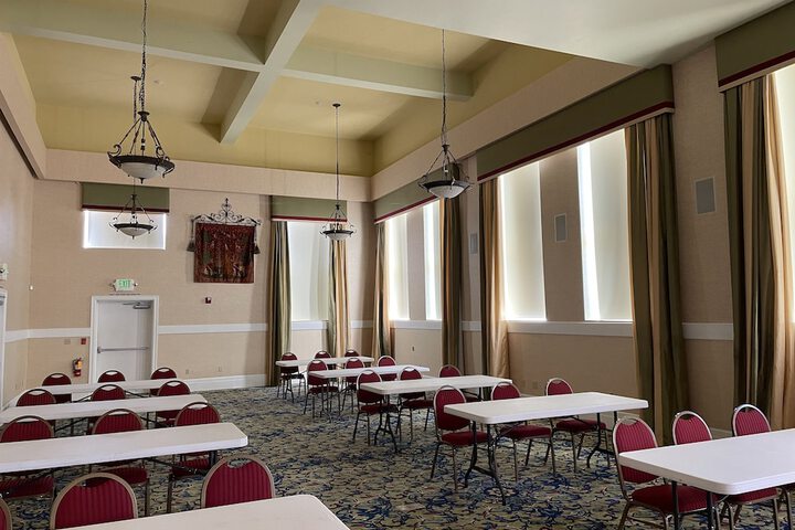 Ballroom/Hall 53 of 63