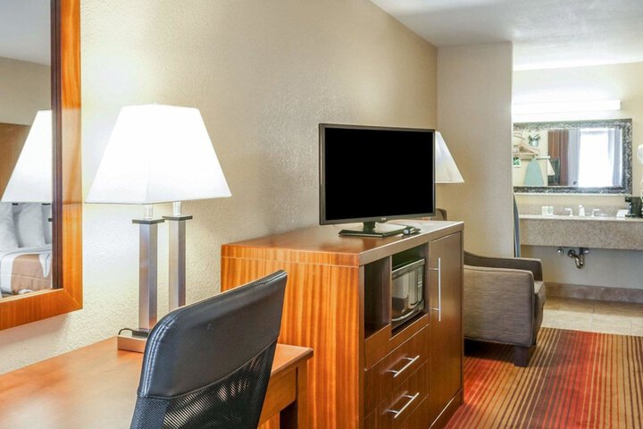 Room 22 of 30