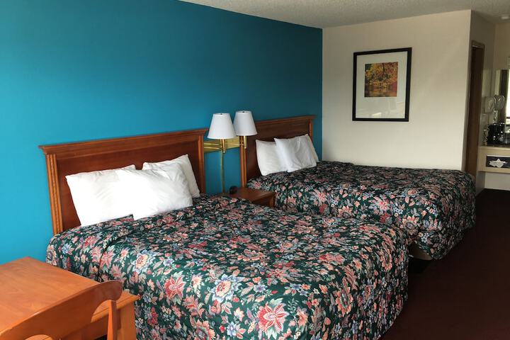 Room 5 of 11
