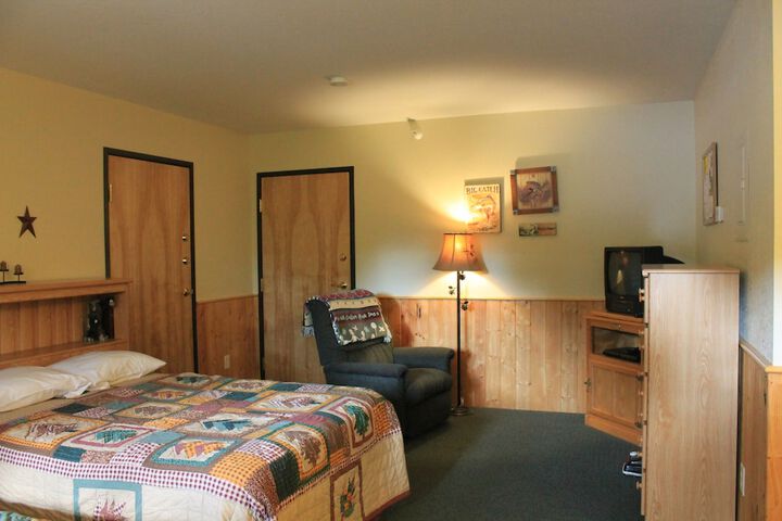 Room 13 of 40