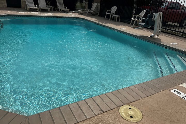 Pool 10 of 57