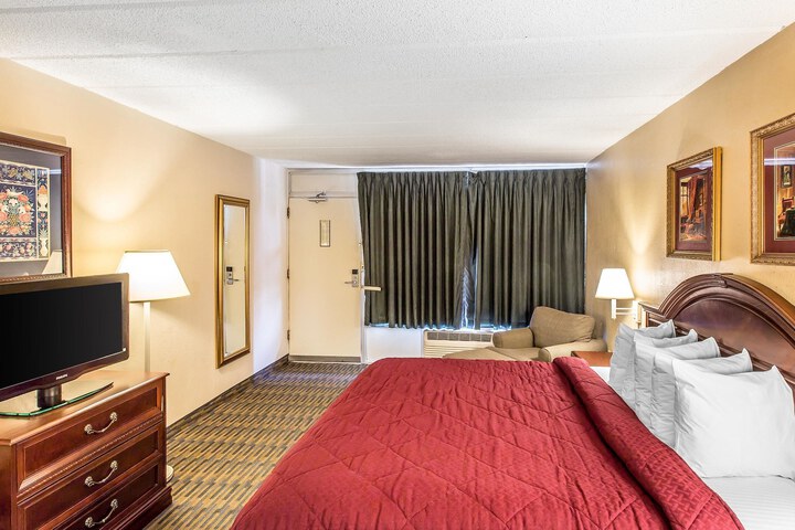 Quality Inn & Suites Easley - Greenville
