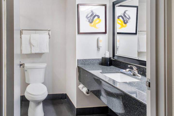 Comfort Inn & Suites El Paso I-10 Airport Area