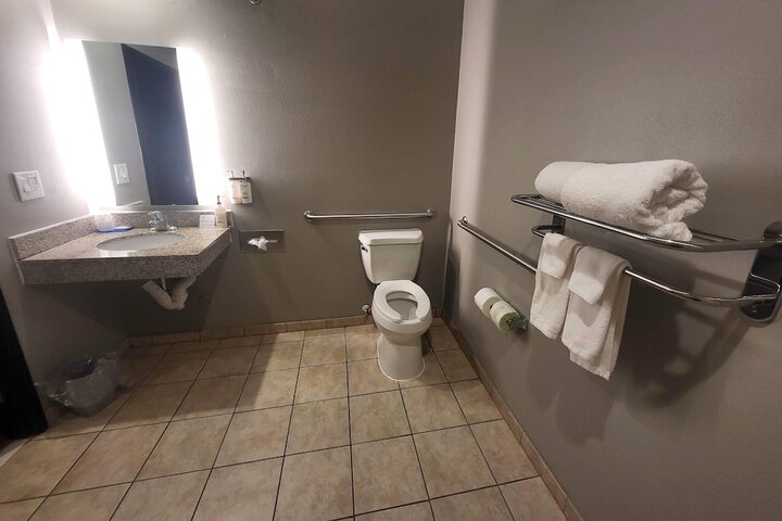 Comfort Inn & Suites Miami - Route 66