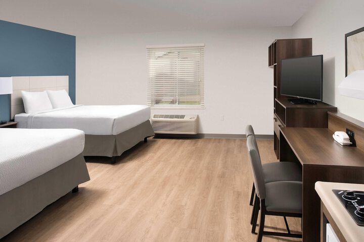 WoodSpring Suites Minot