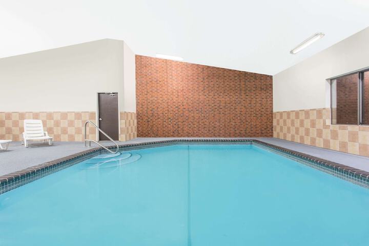 Pool 2 of 19