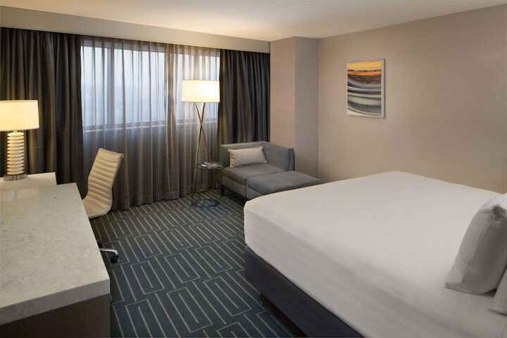 Room 10 of 25
