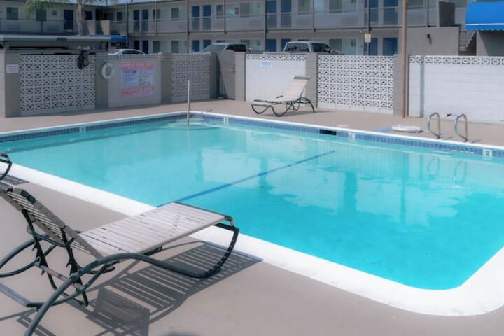 Pool 5 of 21