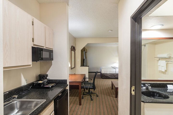 Room 6 of 23