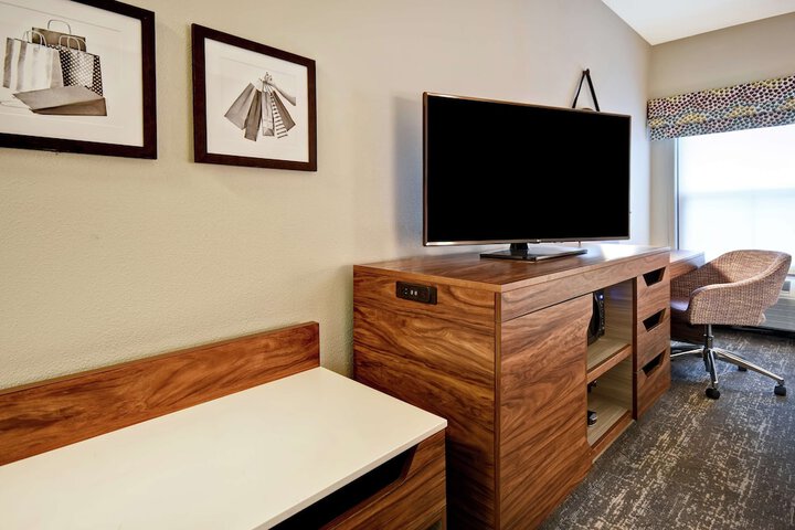 Hampton Inn Atlanta-Mall of Georgia
