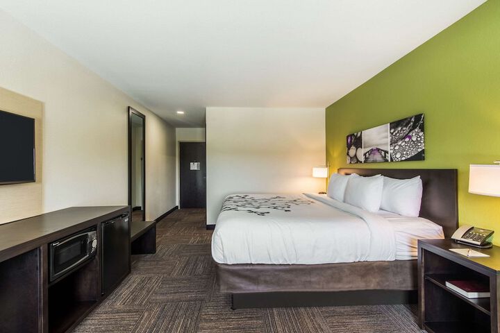 Room 10 of 41