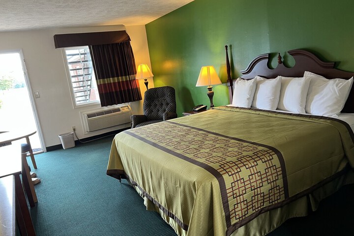 Room 19 of 23