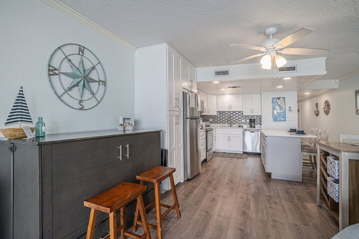 0206 Waters Edge Resort 1 Bedroom Condo by RedAwning