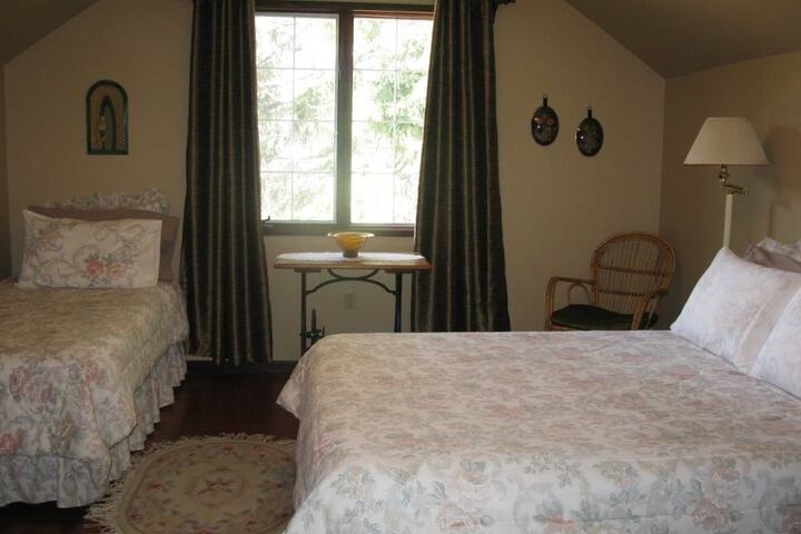 Room 22 of 32