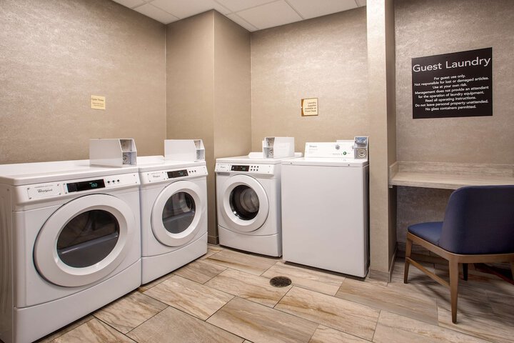 Laundry 28 of 31